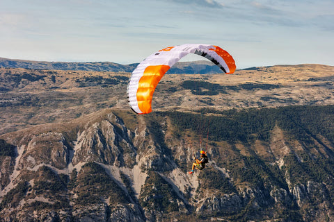 Run & Fly 2  : The lightest and smallest paraglider in the world!